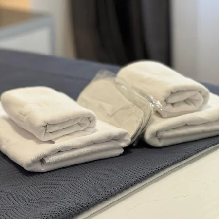 Luxury Glam Adress With Parking Apartment