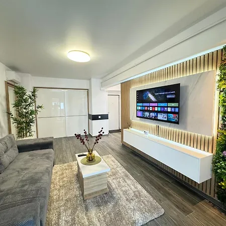 Apartment Luxury Glam Adress With Parking Bucharest