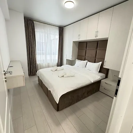 Luxury Glam Adress With Parking Bucharest