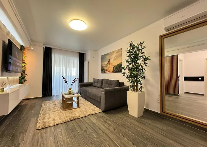 Luxury Glam Adress With Parking Bucarest