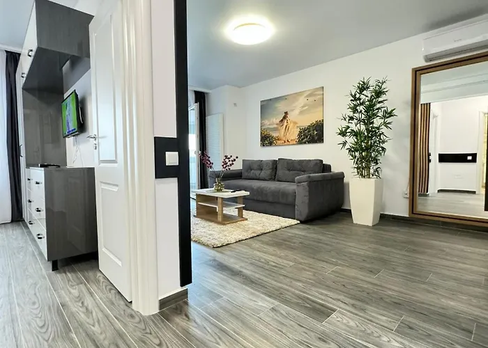 Luxury Glam Adress With Parking Bucareste