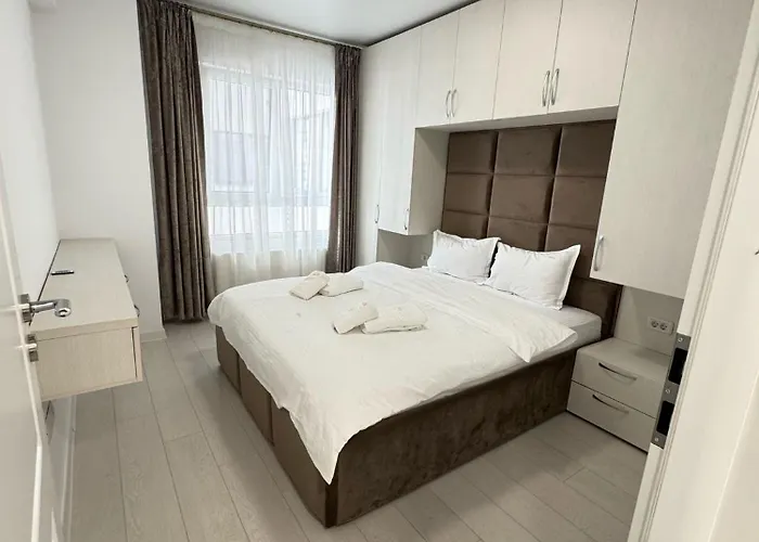 Luxury Glam Adress With Parking Bucareste